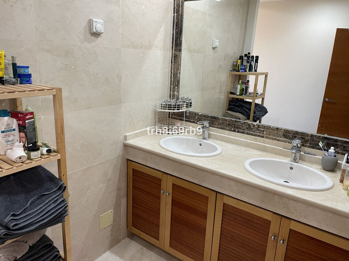 Se vende Pareada de 3 dormitorios en Costa Del Sol, Málaga, España