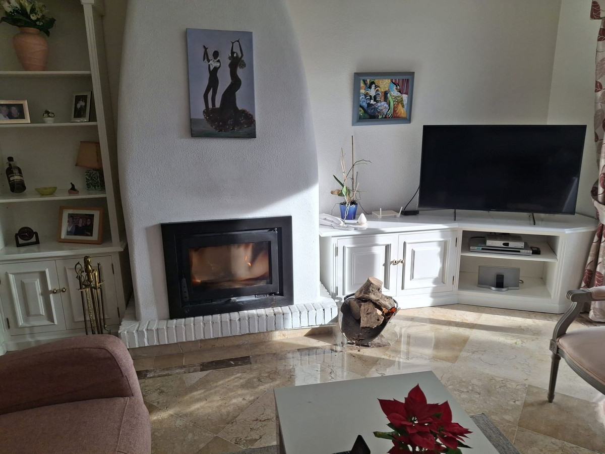 2 Bed Townhouse for sale in Atalaya Costa Del Sol, Málaga, Spain