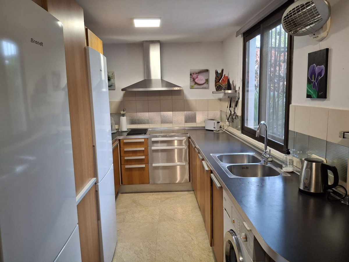2 Bed Townhouse for sale in Atalaya Costa Del Sol, Málaga, Spain