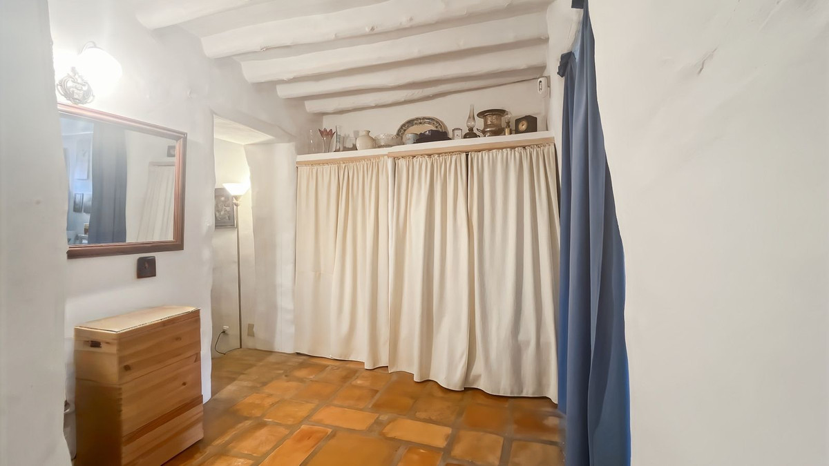 9 Bed Townhouse for sale in Villanueva Del Rosario Costa Del Sol, Málaga, Spain