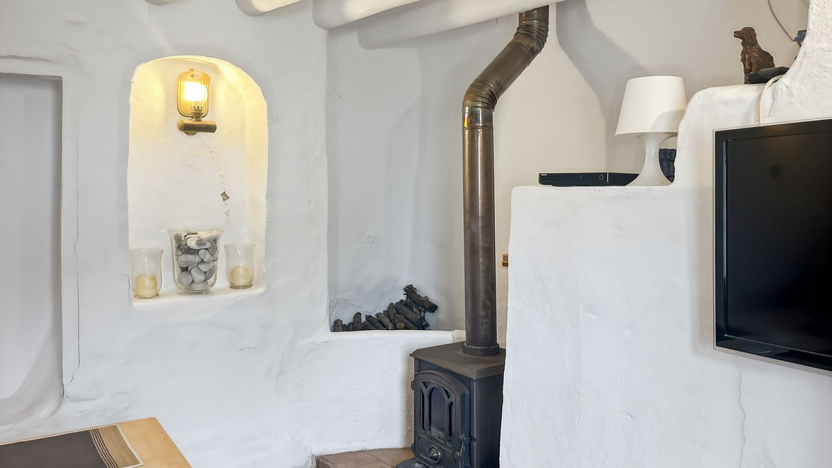 9 Bed Townhouse for sale in Villanueva Del Rosario Costa Del Sol, Málaga, Spain