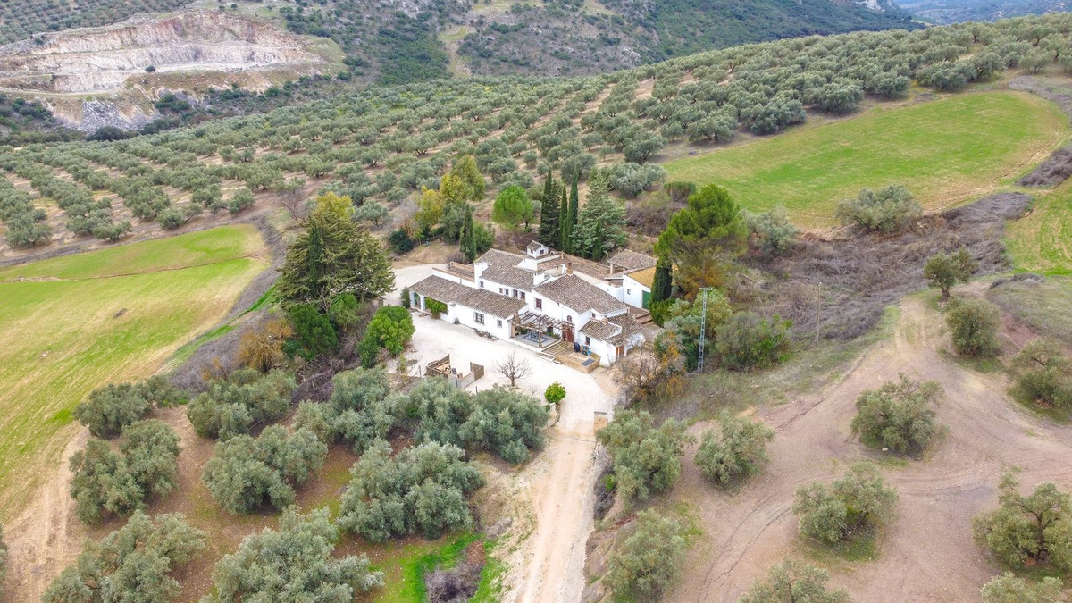 9 Bed Townhouse for sale in Villanueva Del Rosario Costa Del Sol, Málaga, Spain