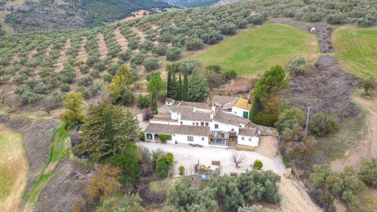 9 Bed Townhouse for sale in Villanueva Del Rosario Costa Del Sol, Málaga, Spain