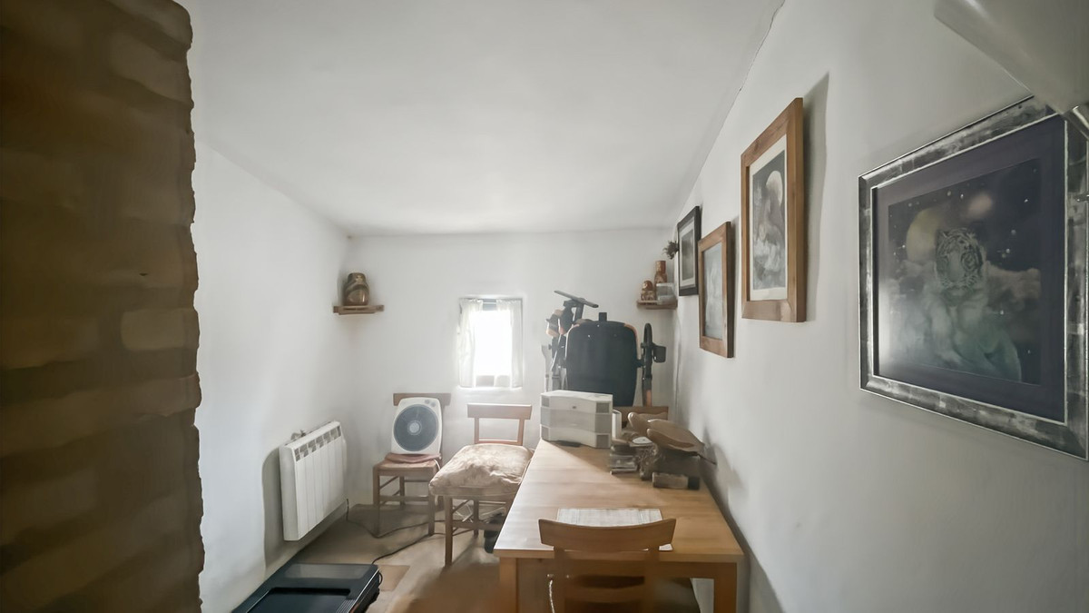9 Bed Townhouse for sale in Villanueva Del Rosario Costa Del Sol, Málaga, Spain
