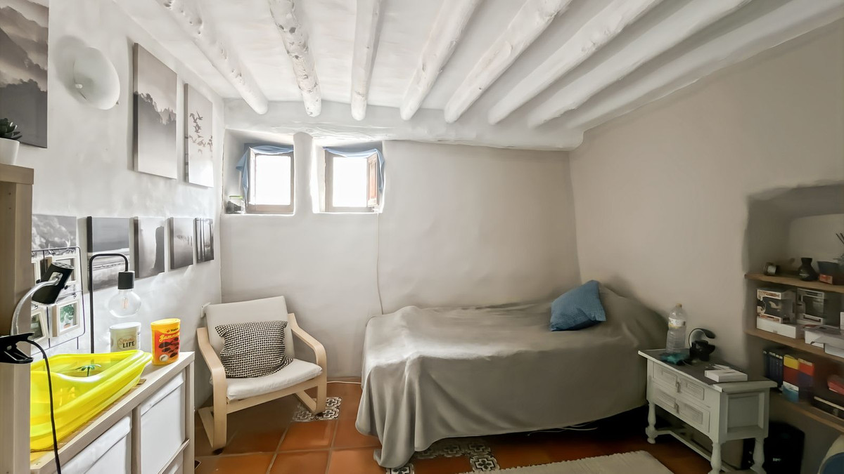9 Bed Townhouse for sale in Villanueva Del Rosario Costa Del Sol, Málaga, Spain