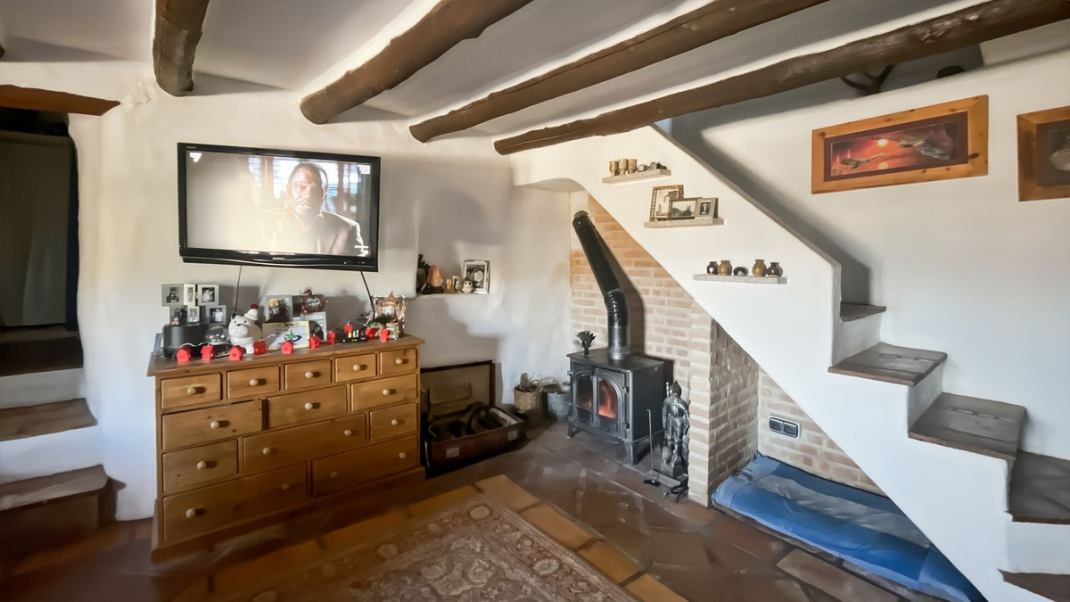 9 Bed Townhouse for sale in Villanueva Del Rosario Costa Del Sol, Málaga, Spain