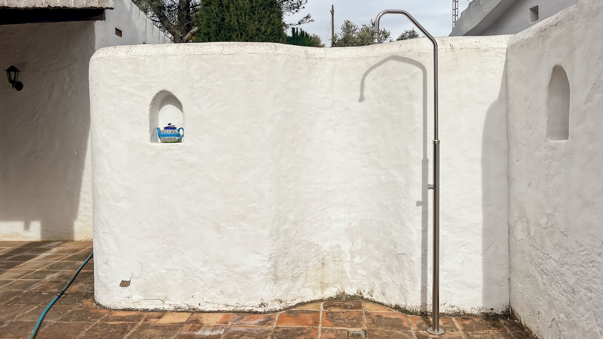 9 Bed Townhouse for sale in Villanueva Del Rosario Costa Del Sol, Málaga, Spain