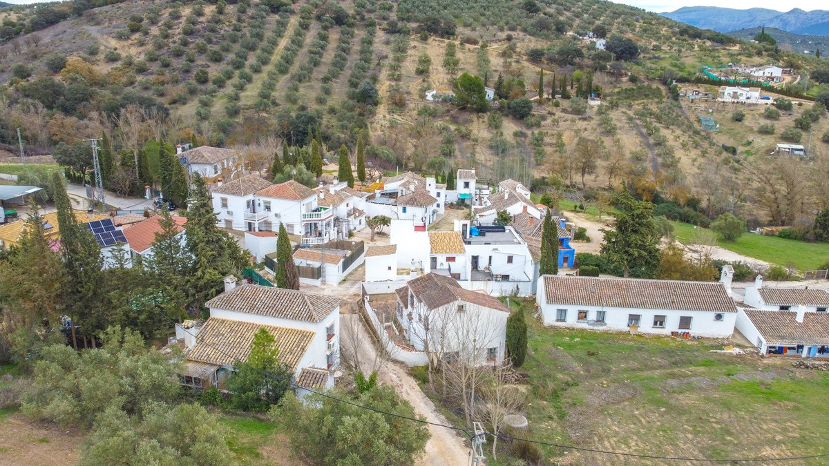 9 Bed Townhouse for sale in Villanueva Del Rosario Costa Del Sol, Málaga, Spain