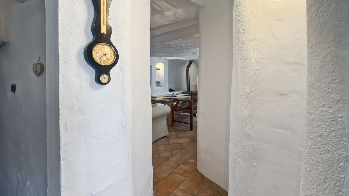 9 Bed Townhouse for sale in Villanueva Del Rosario Costa Del Sol, Málaga, Spain
