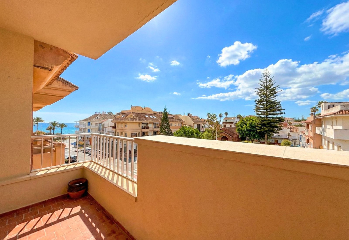 4 Bed Apartment for sale in San Luis De Sabinillas Costa Del Sol, Málaga, Spain