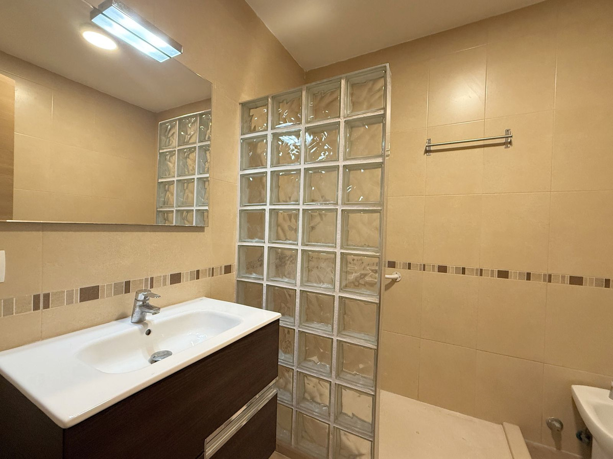 4 Bed Apartment for sale in San Luis De Sabinillas Costa Del Sol, Málaga, Spain