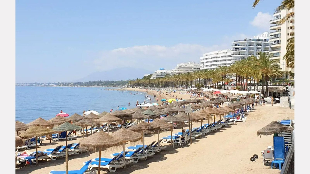 2 Bed Apartment for sale in Marbella Costa Del Sol, Málaga, Spain