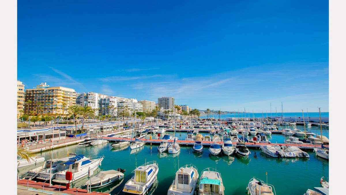 2 Bed Apartment for sale in Marbella Costa Del Sol, Málaga, Spain