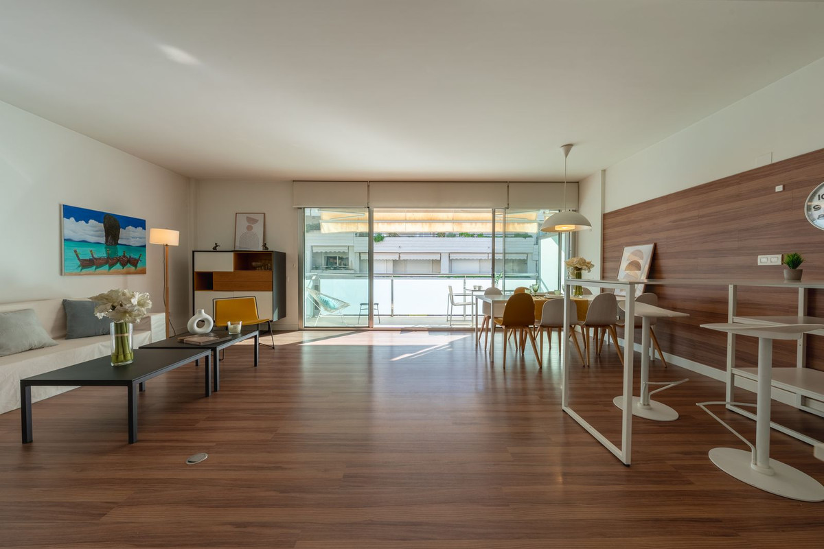 2 Bed Apartment for sale in Marbella Costa Del Sol, Málaga, Spain