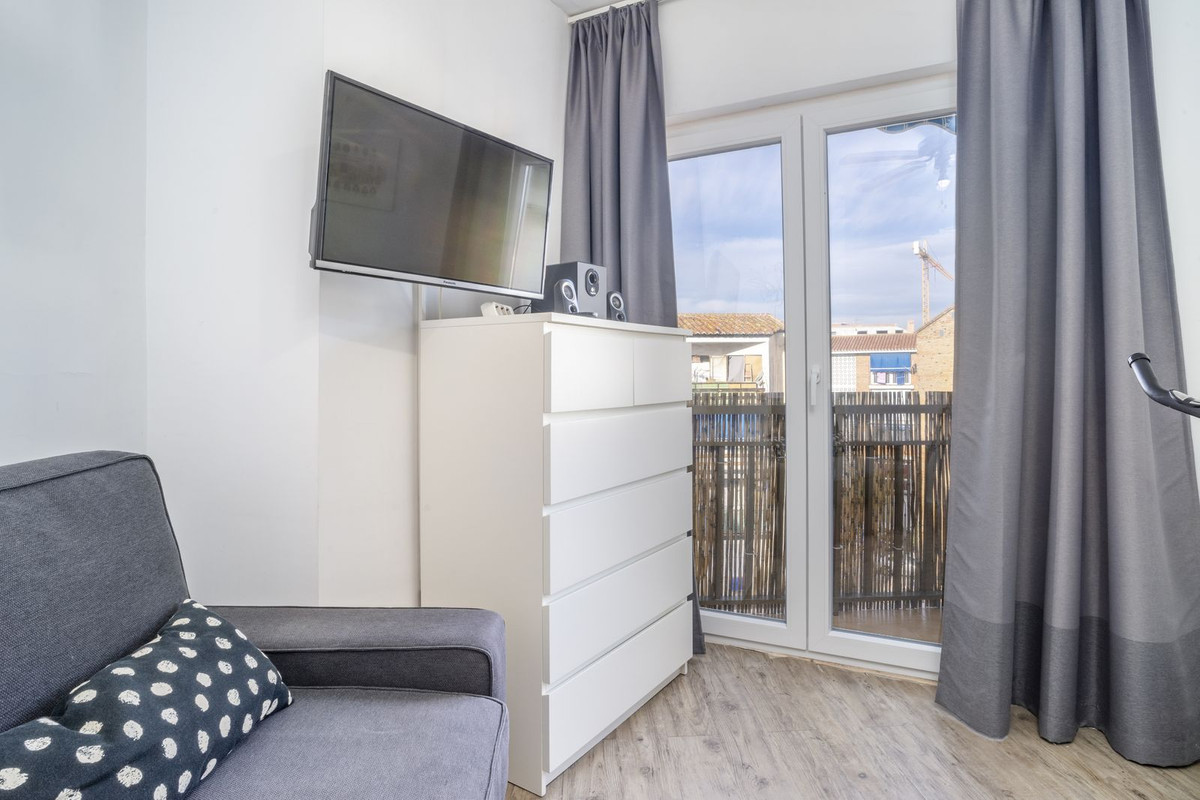 3 Bed Apartment for sale in Fuengirola Costa Del Sol, Málaga, Spain