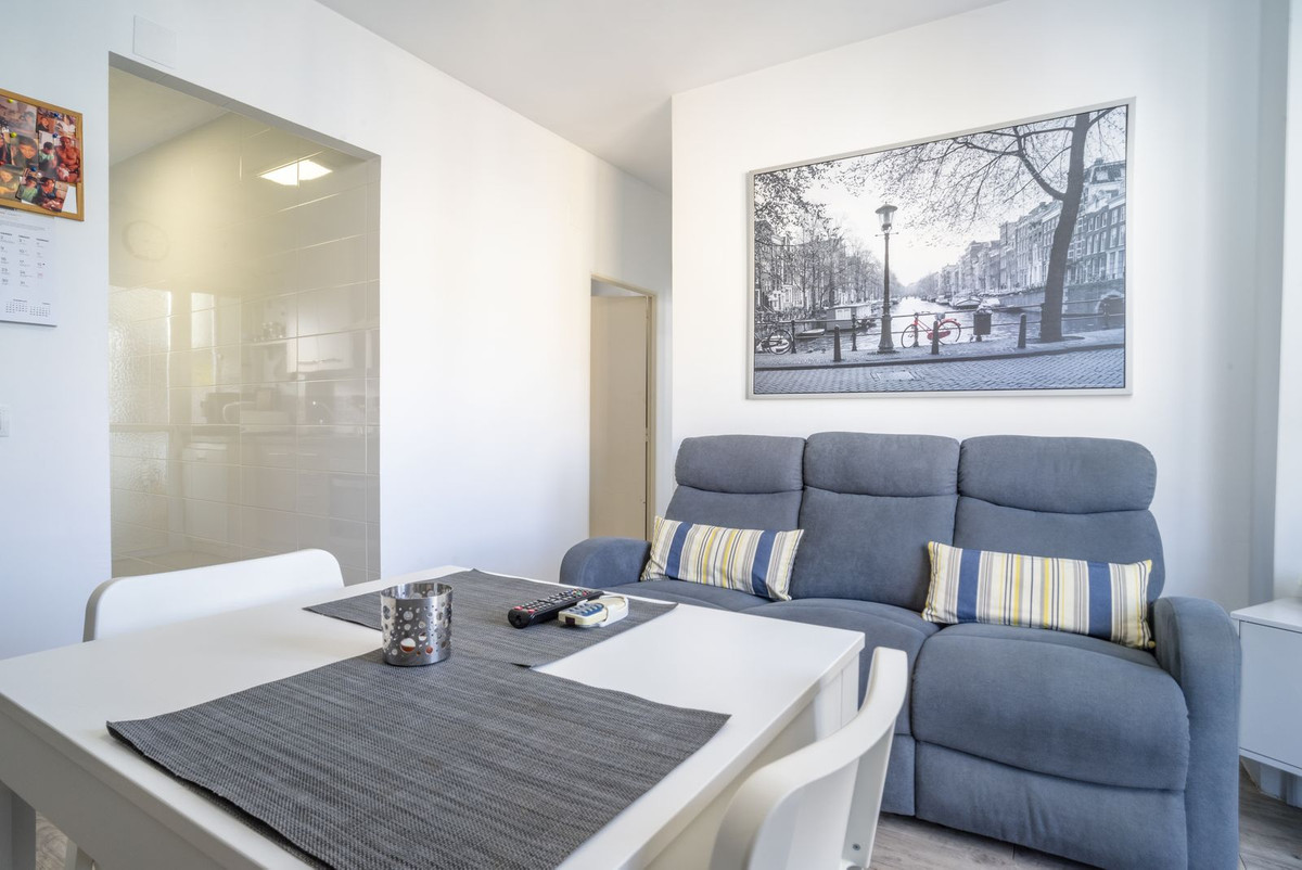 3 Bed Apartment for sale in Fuengirola Costa Del Sol, Málaga, Spain