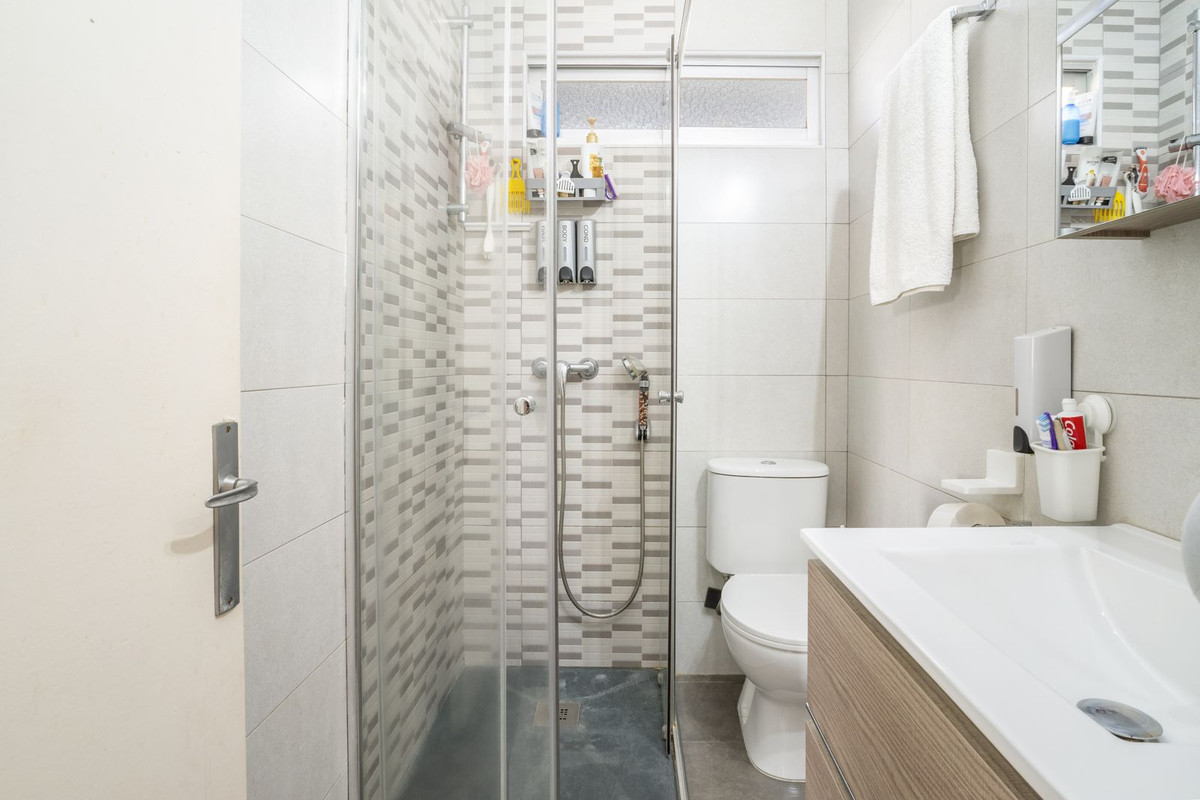 3 Bed Apartment for sale in Fuengirola Costa Del Sol, Málaga, Spain