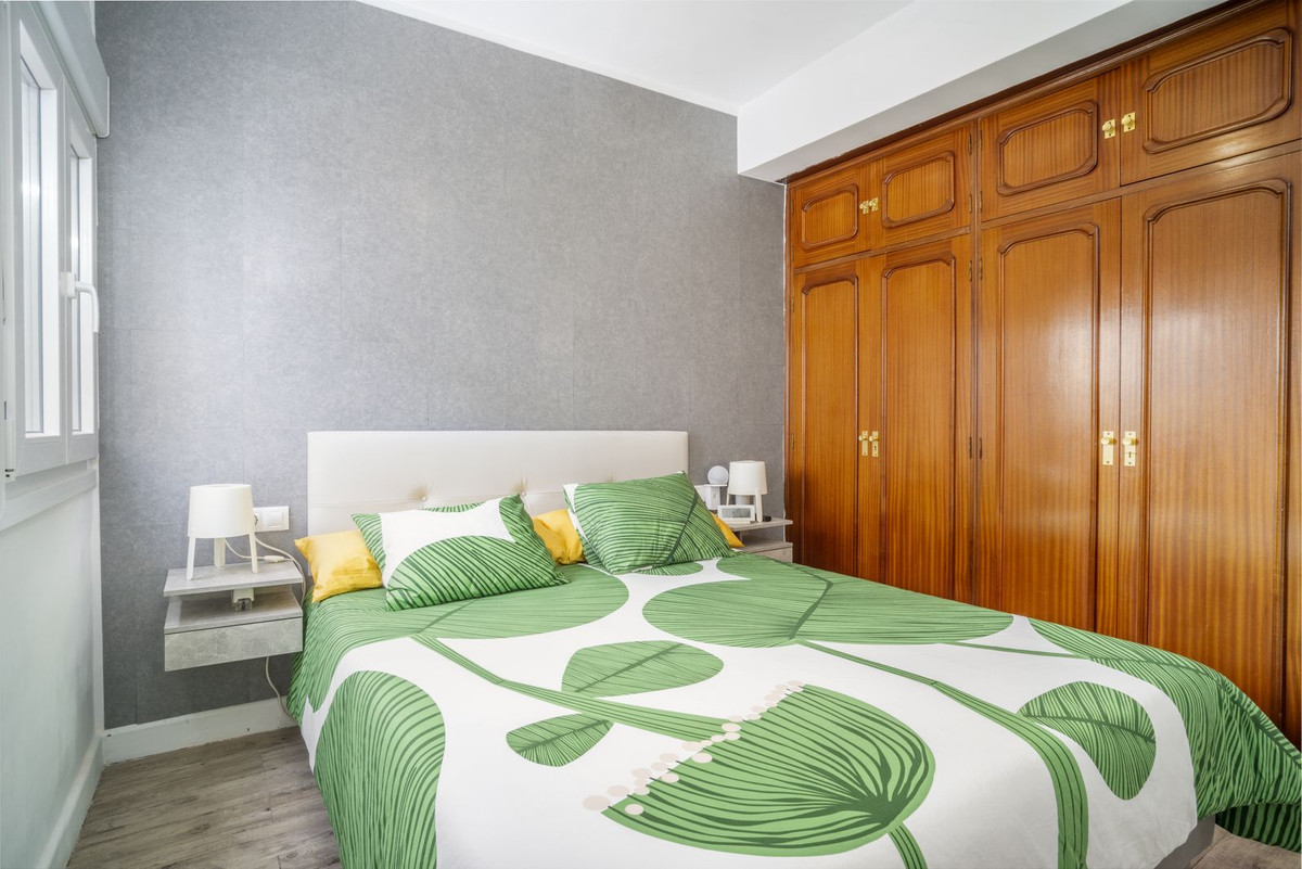 3 Bed Apartment for sale in Fuengirola Costa Del Sol, Málaga, Spain