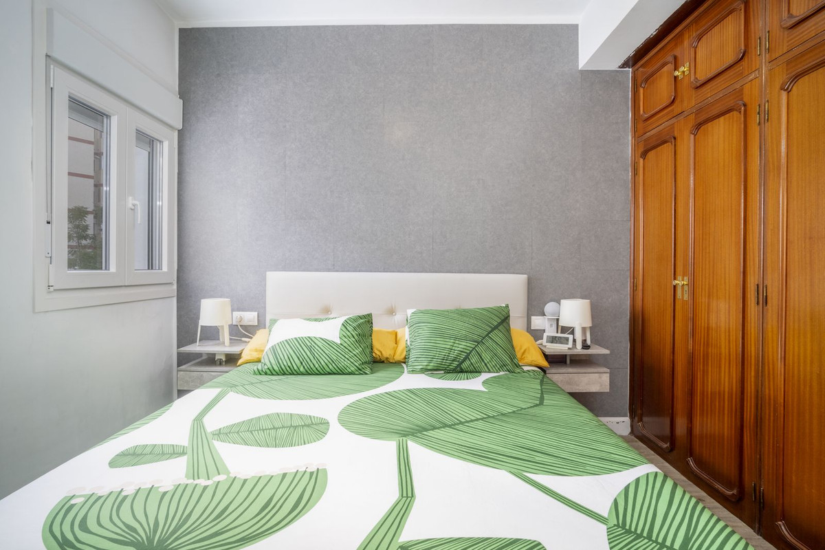 3 Bed Apartment for sale in Fuengirola Costa Del Sol, Málaga, Spain