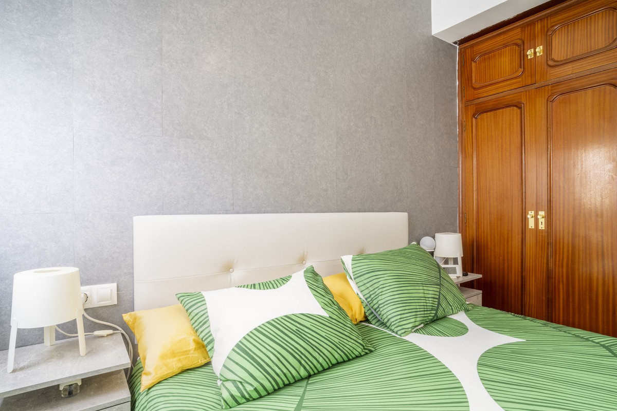 3 Bed Apartment for sale in Fuengirola Costa Del Sol, Málaga, Spain