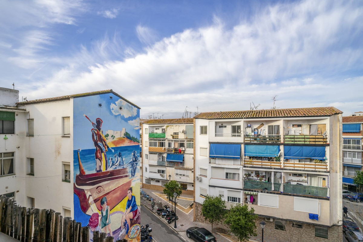 3 Bed Apartment for sale in Fuengirola Costa Del Sol, Málaga, Spain