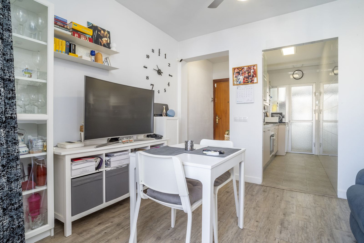 3 Bed Apartment for sale in Fuengirola Costa Del Sol, Málaga, Spain