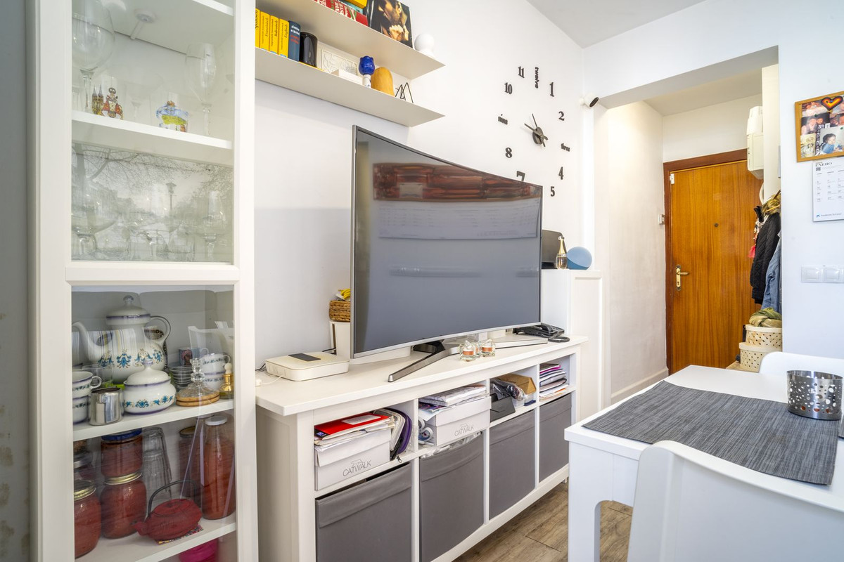 3 Bed Apartment for sale in Fuengirola Costa Del Sol, Málaga, Spain