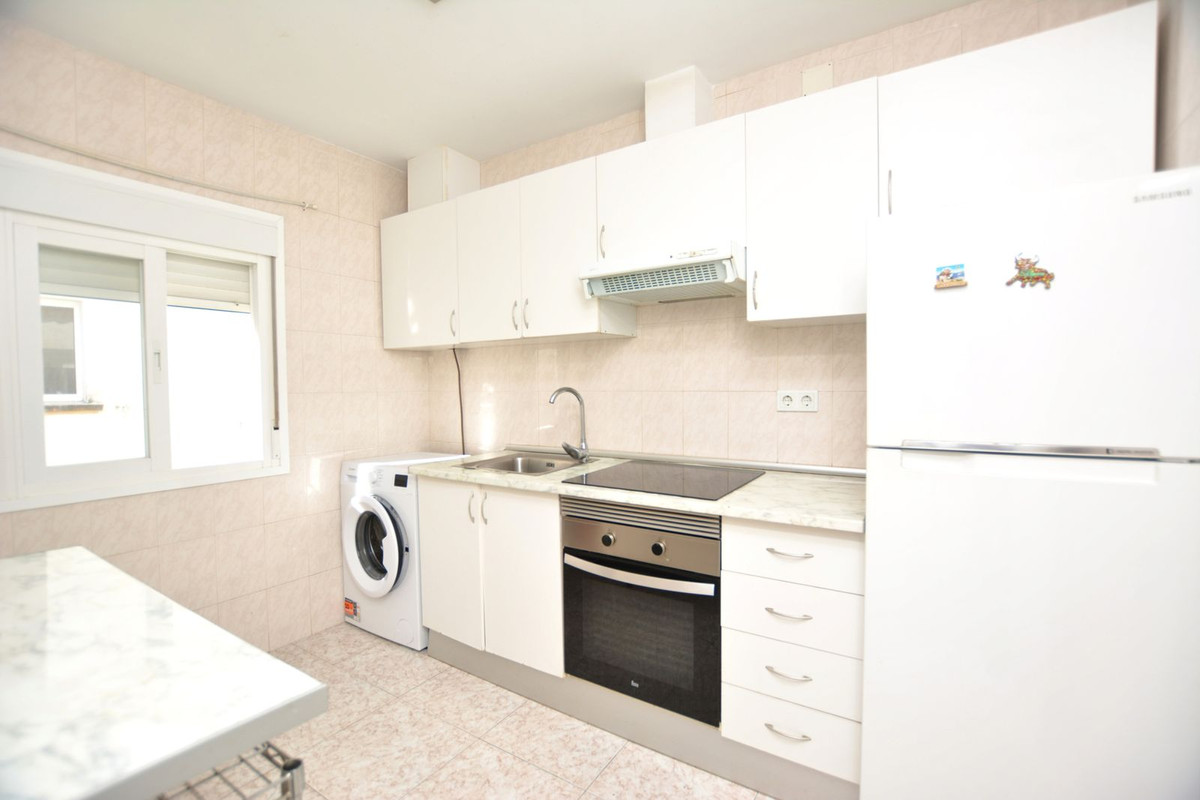 3 Bed Apartment for sale in Marbella Costa Del Sol, Málaga, Spain