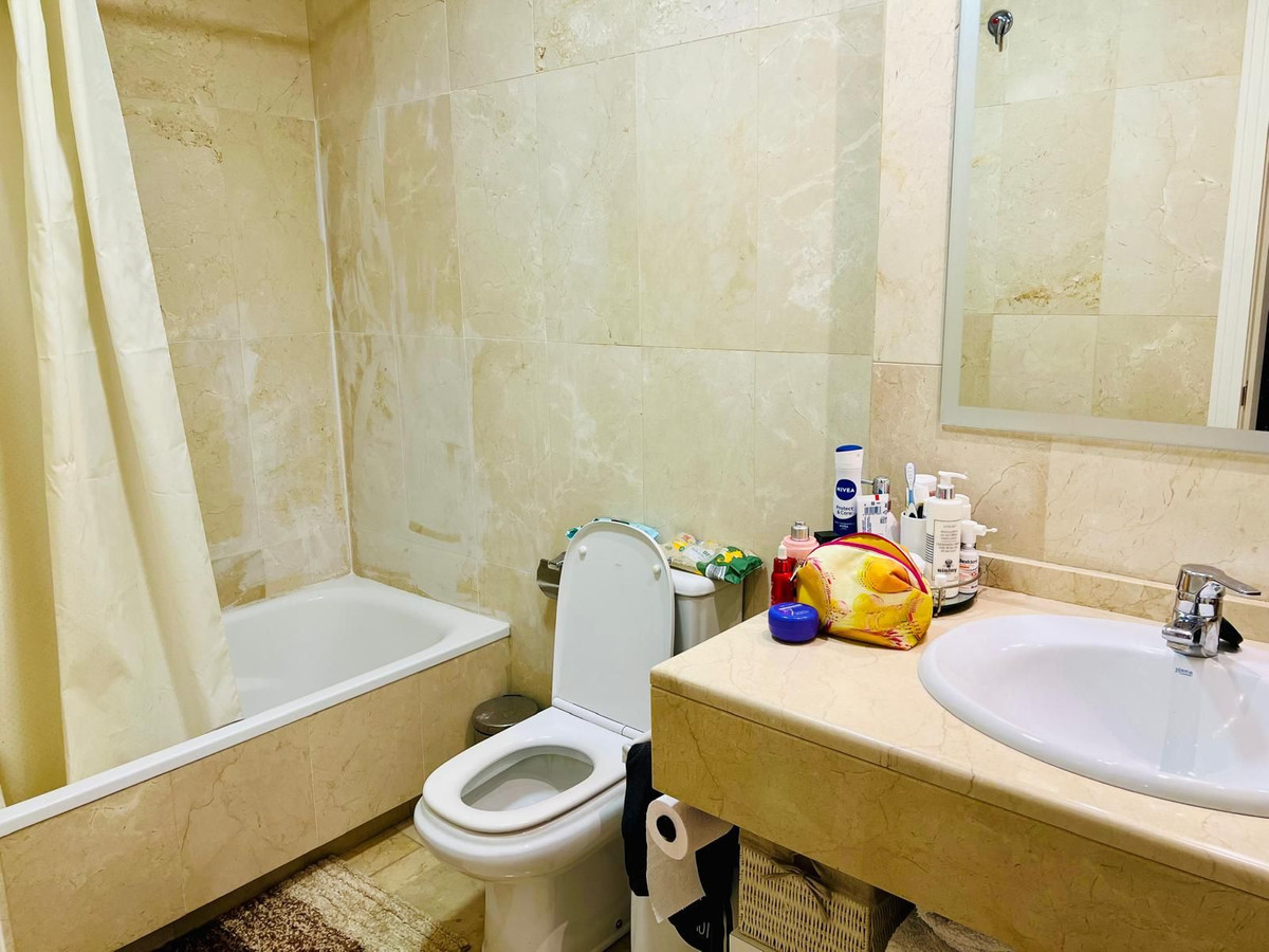 2 Bed Apartment for sale in The Golden Mile Costa Del Sol, Málaga, Spain