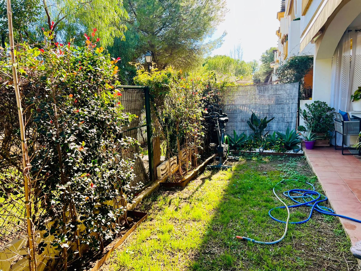 2 Bed Apartment for sale in The Golden Mile Costa Del Sol, Málaga, Spain