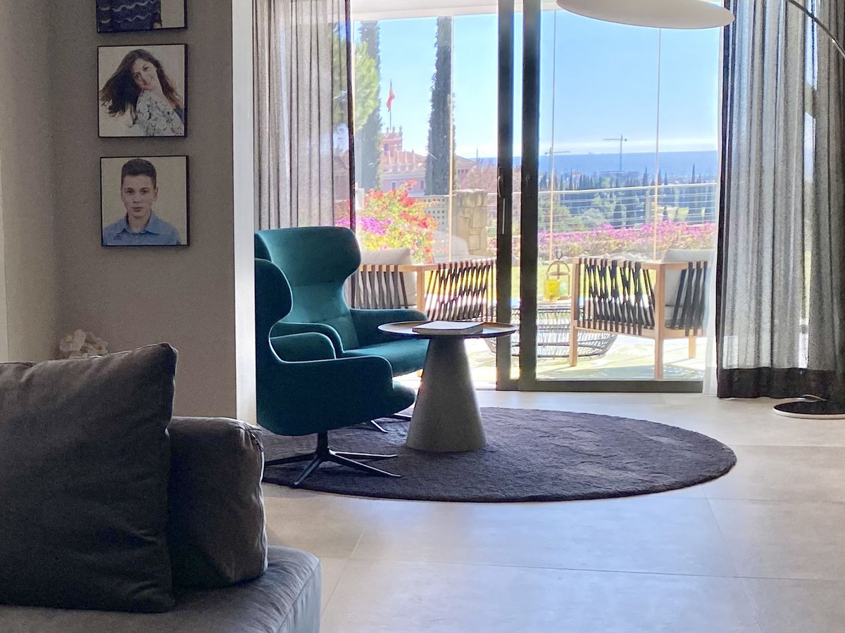 4 Bed Apartment for sale in Los Flamingos Costa Del Sol, Málaga, Spain