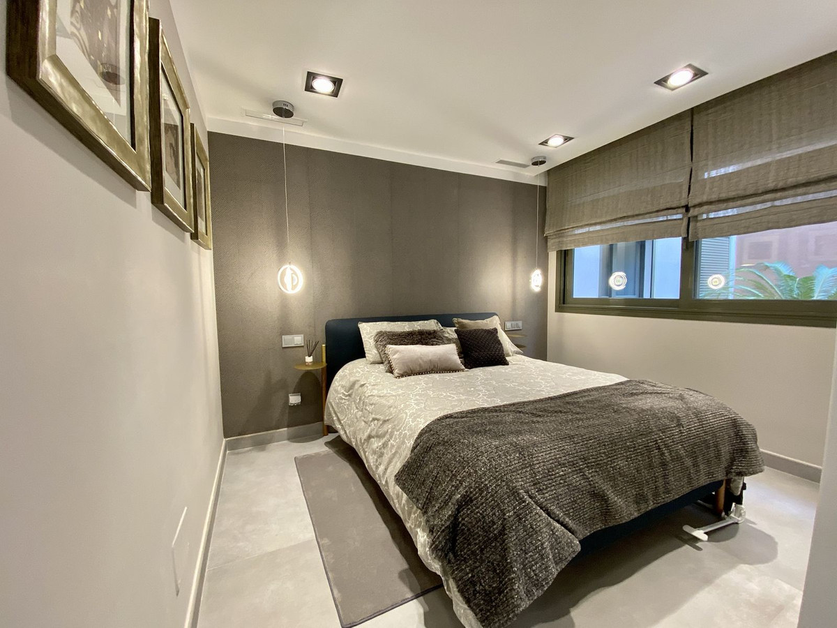 4 Bed Apartment for sale in Los Flamingos Costa Del Sol, Málaga, Spain