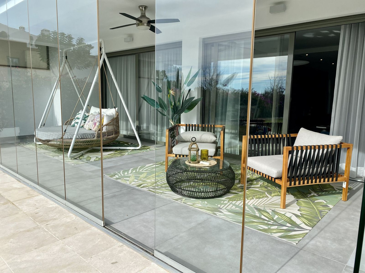 4 Bed Apartment for sale in Los Flamingos Costa Del Sol, Málaga, Spain