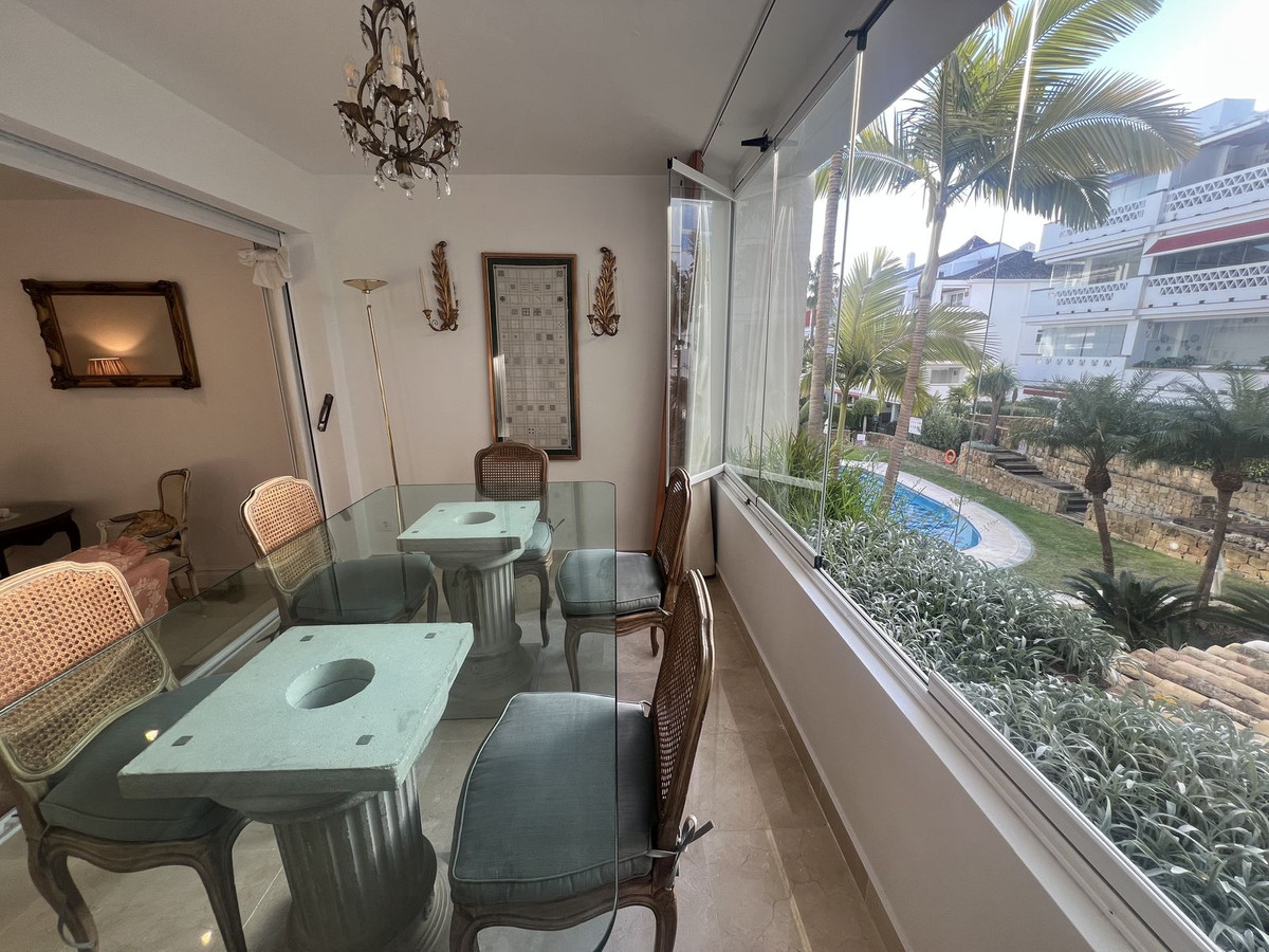 2 Bed Apartment for sale in The Golden Mile Costa Del Sol, Málaga, Spain