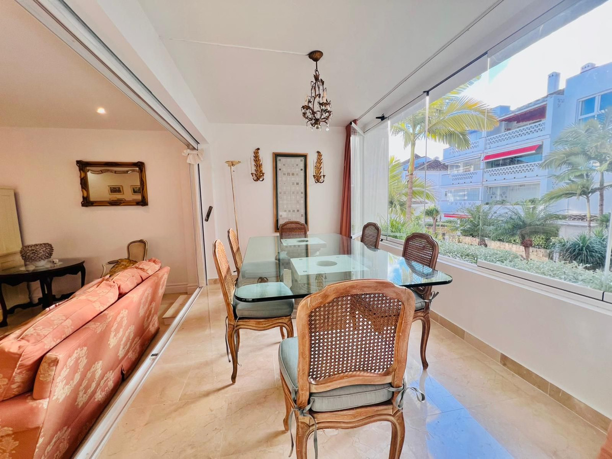2 Bed Apartment for sale in The Golden Mile Costa Del Sol, Málaga, Spain