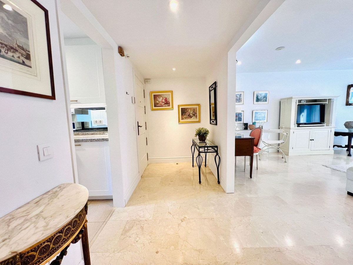 2 Bed Apartment for sale in The Golden Mile Costa Del Sol, Málaga, Spain