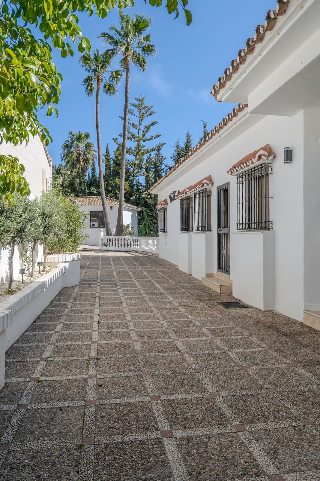 6 Bed Townhouse for sale in Mijas Costa Del Sol, Málaga, Spain