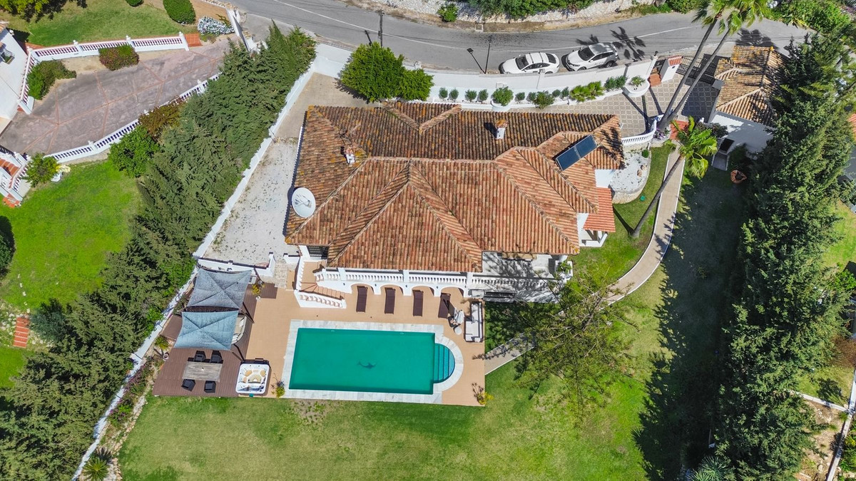 6 Bed Townhouse for sale in Mijas Costa Del Sol, Málaga, Spain