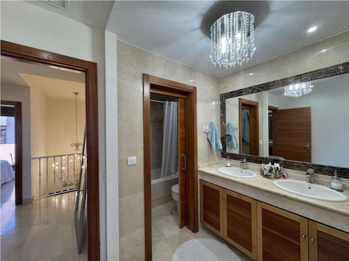 3 Bed Townhouse for sale in Estepona Costa Del Sol, Málaga, Spain