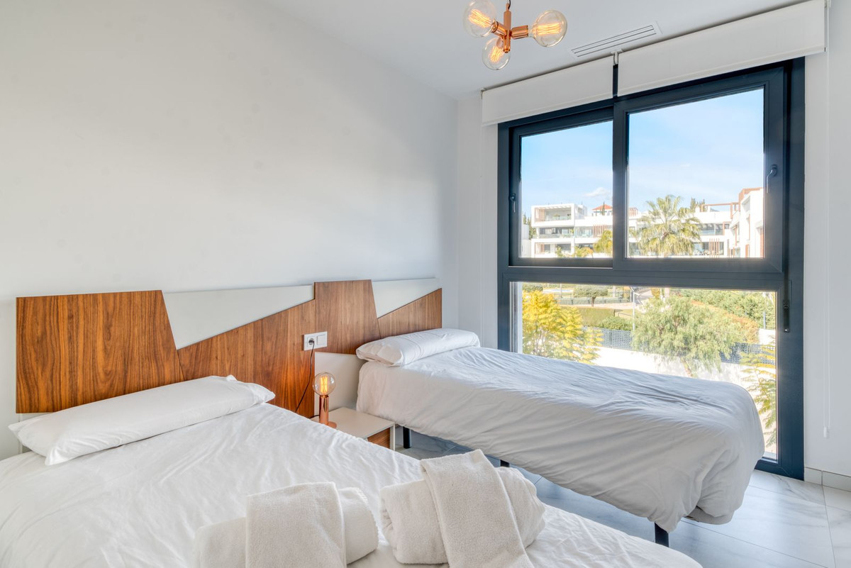 2 Bed Apartment for sale in Estepona Costa Del Sol, Málaga, Spain