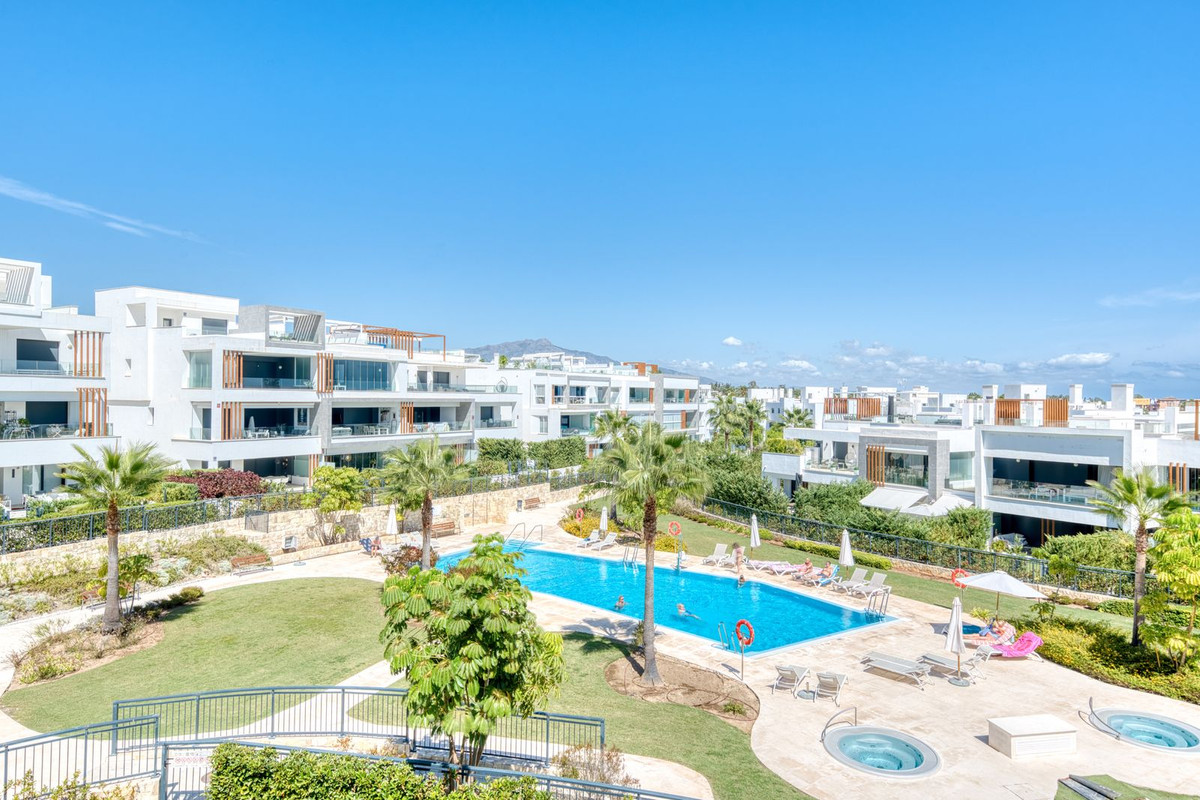 2 Bed Apartment for sale in Estepona Costa Del Sol, Málaga, Spain
