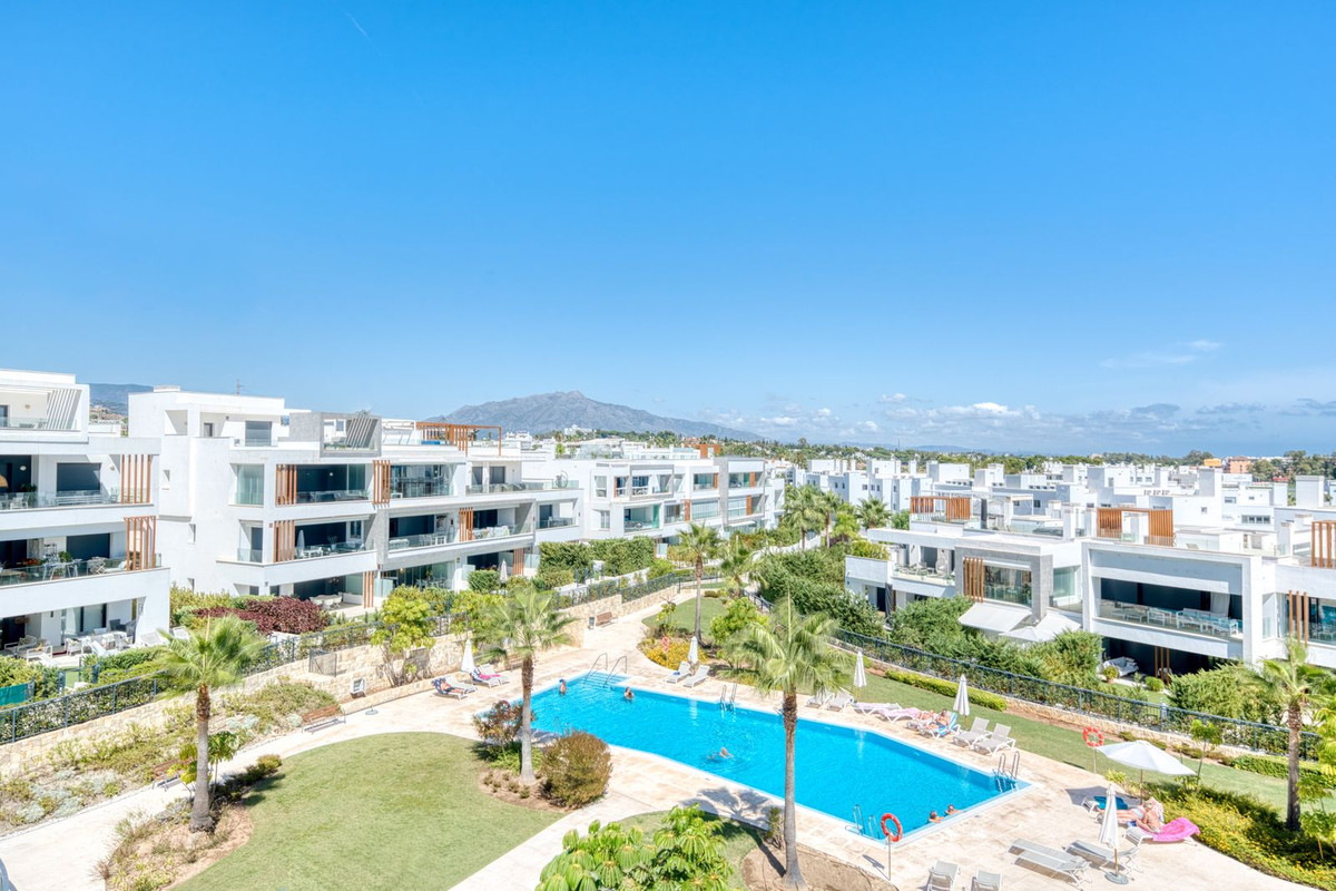 2 Bed Apartment for sale in Estepona Costa Del Sol, Málaga, Spain