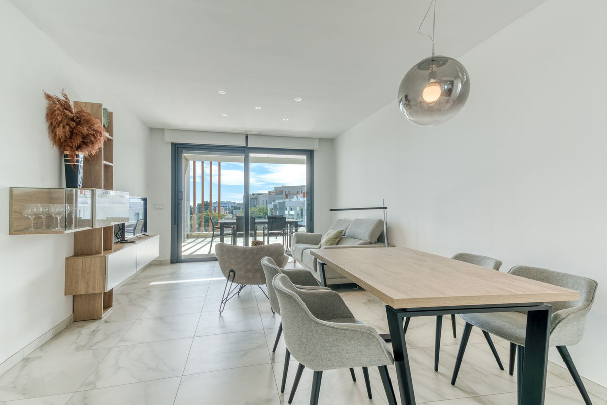 2 Bed Apartment for sale in Estepona Costa Del Sol, Málaga, Spain