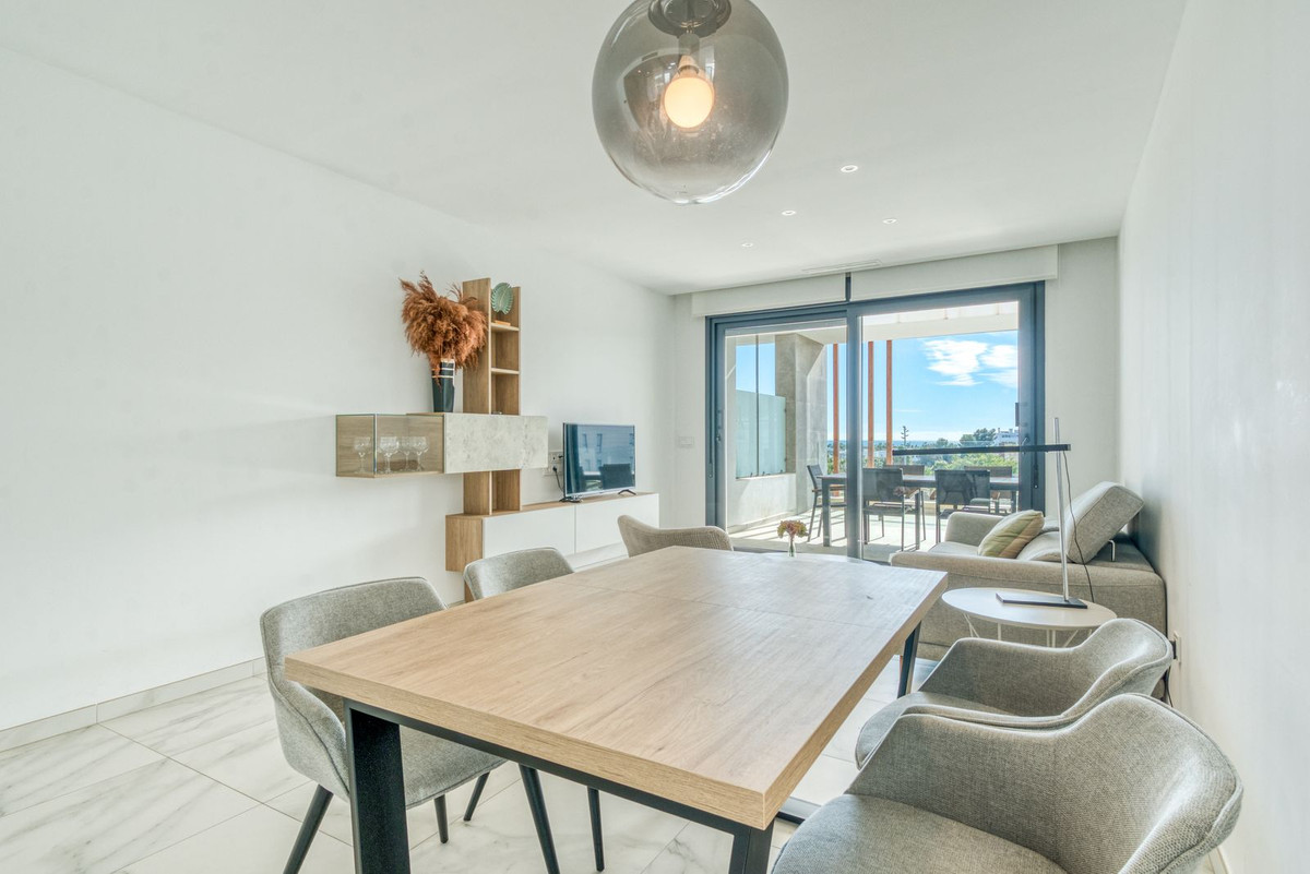 2 Bed Apartment for sale in Estepona Costa Del Sol, Málaga, Spain