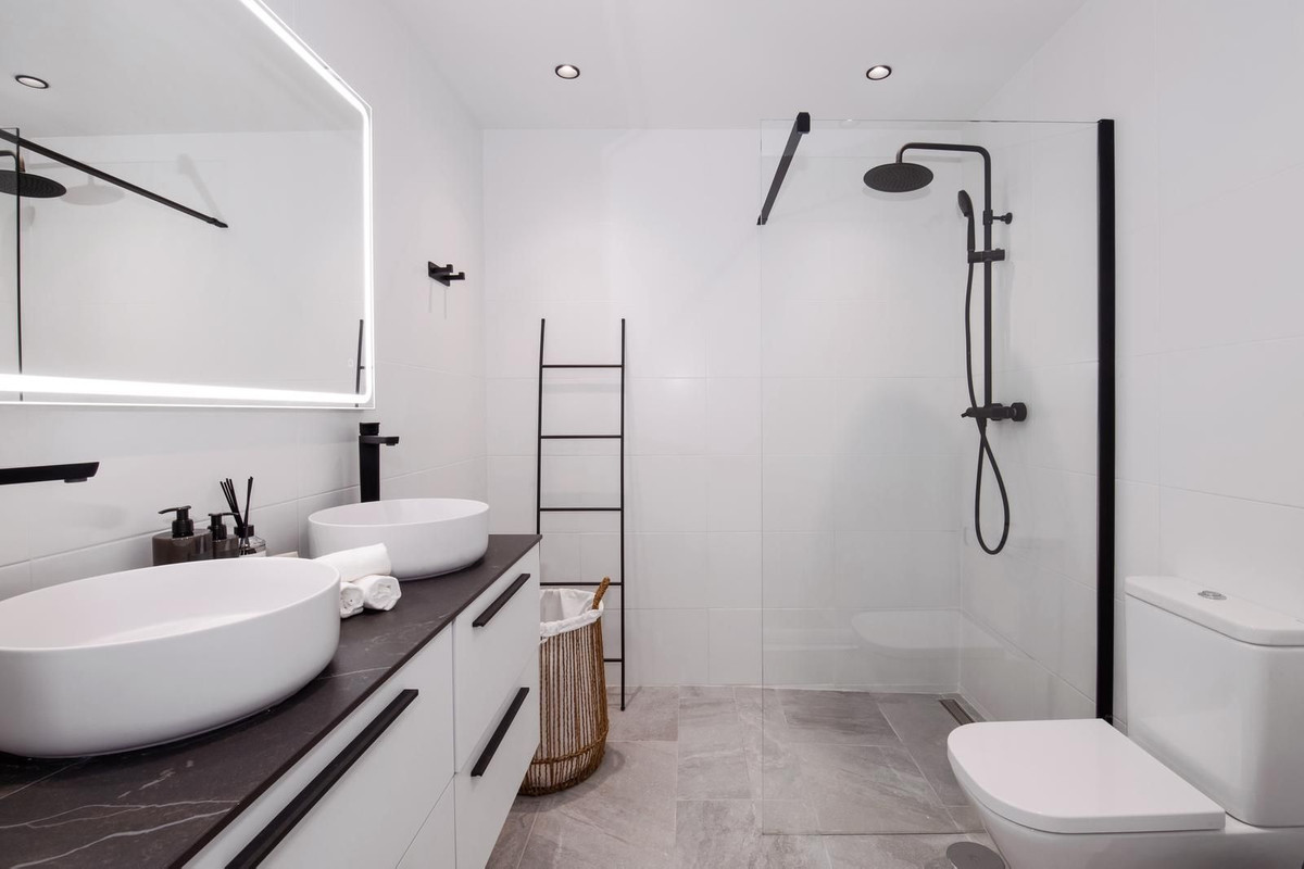 2 Bed Apartment for sale in La Campana Costa Del Sol, Málaga, Spain