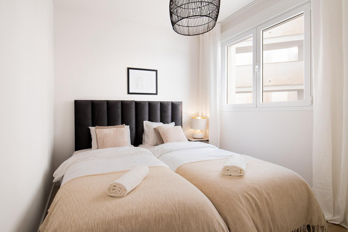 2 Bed Apartment for sale in La Campana Costa Del Sol, Málaga, Spain