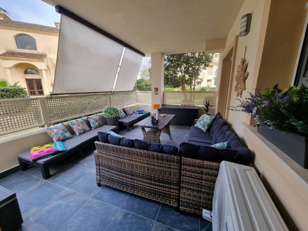 Se vende Apartamento Planta Baja de 3 dormitorios en Costa Del Sol, Cadiz, España