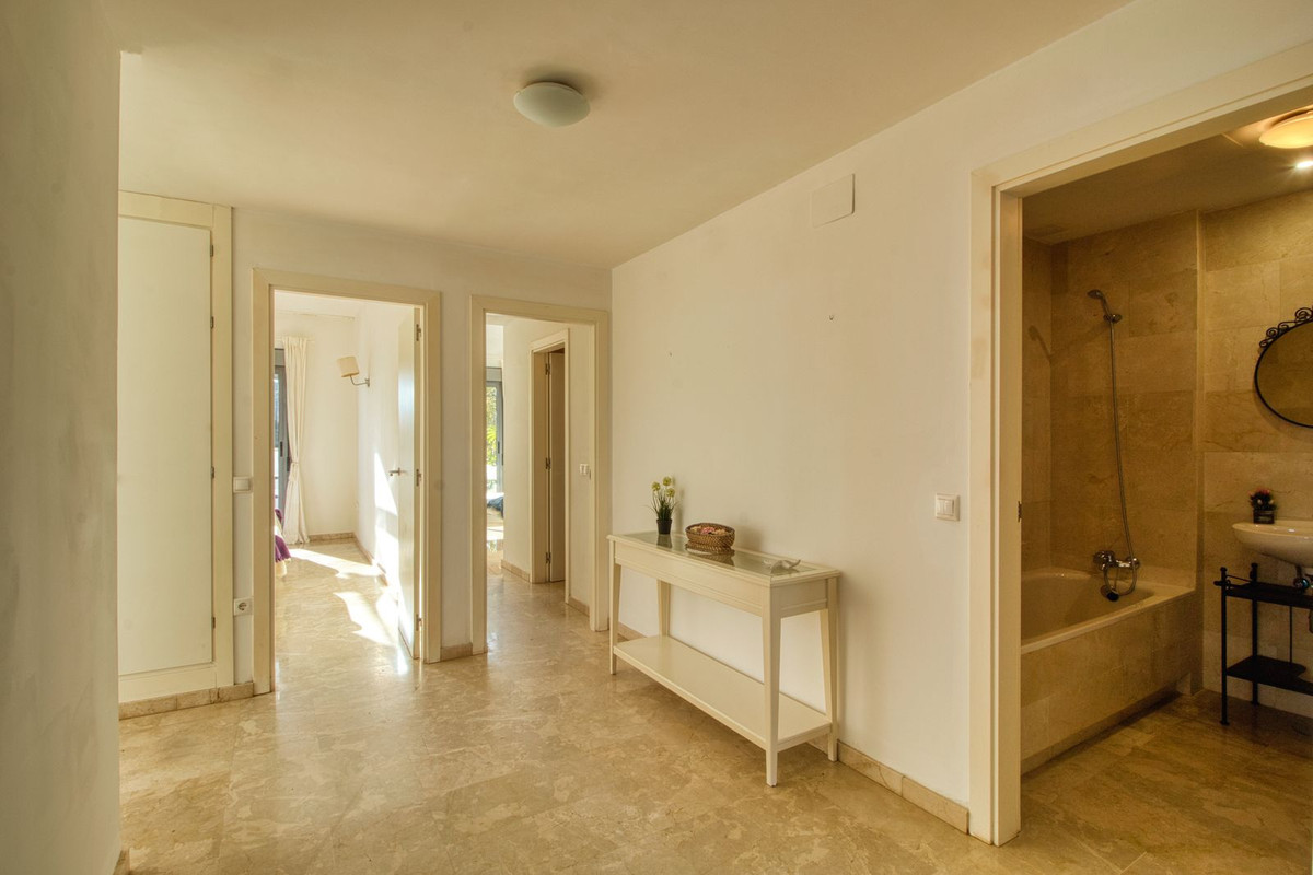 Se vende Apartamento en Planta Última de 3 dormitorios en Costa Del Sol, Málaga, España