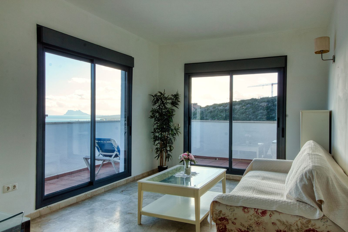Se vende Apartamento en Planta Última de 3 dormitorios en Costa Del Sol, Málaga, España
