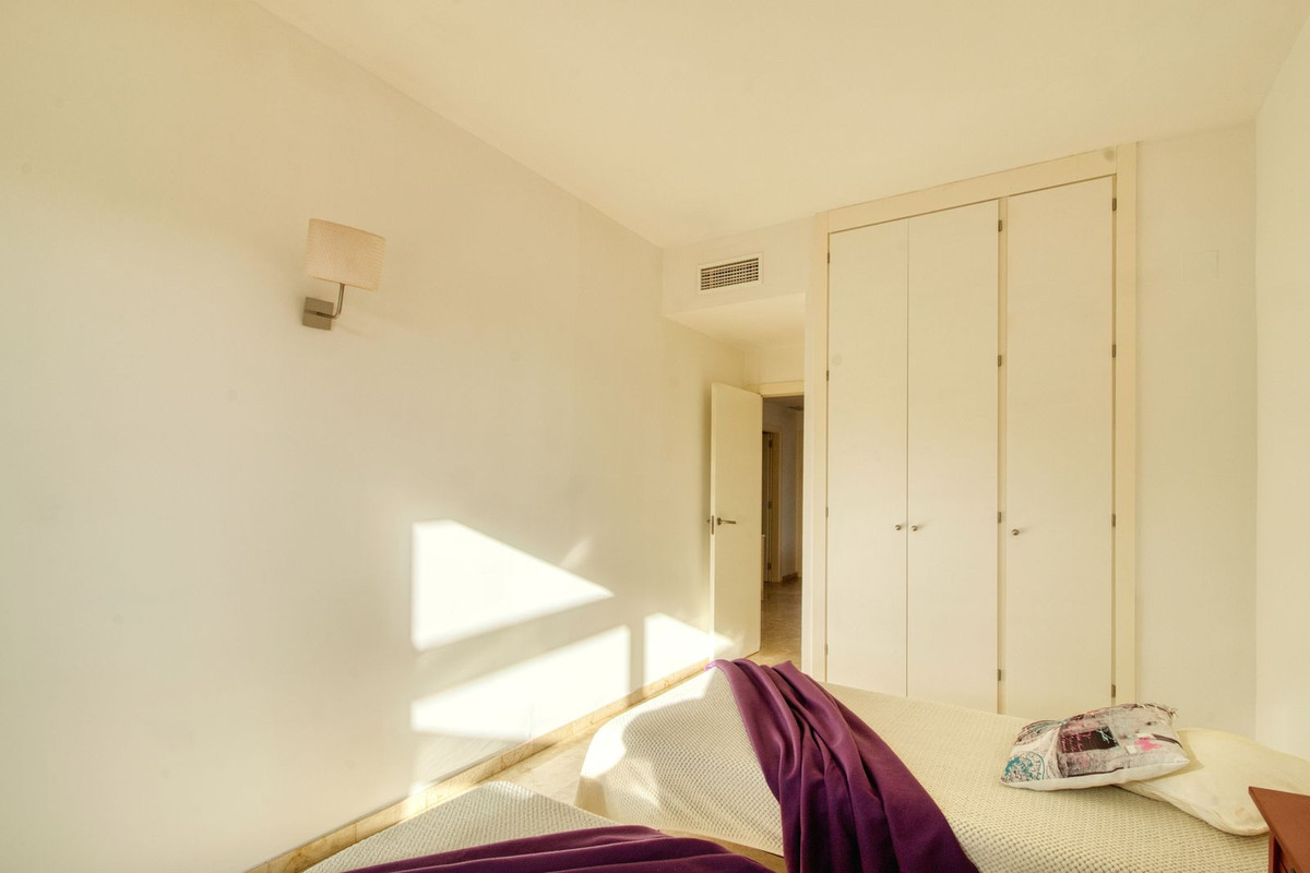 Se vende Apartamento en Planta Última de 3 dormitorios en Costa Del Sol, Málaga, España